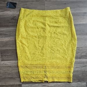 NWT Project RUNWAY Vibrant Yellow Lace Pencil Skirt size 12